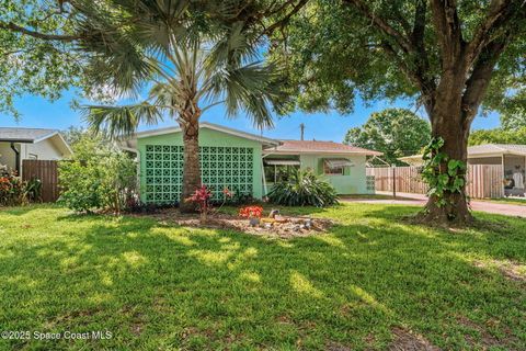 Photo of 541 Cheyenne Avenue, Melbourne, FL 32935 (MLS # 1064186)