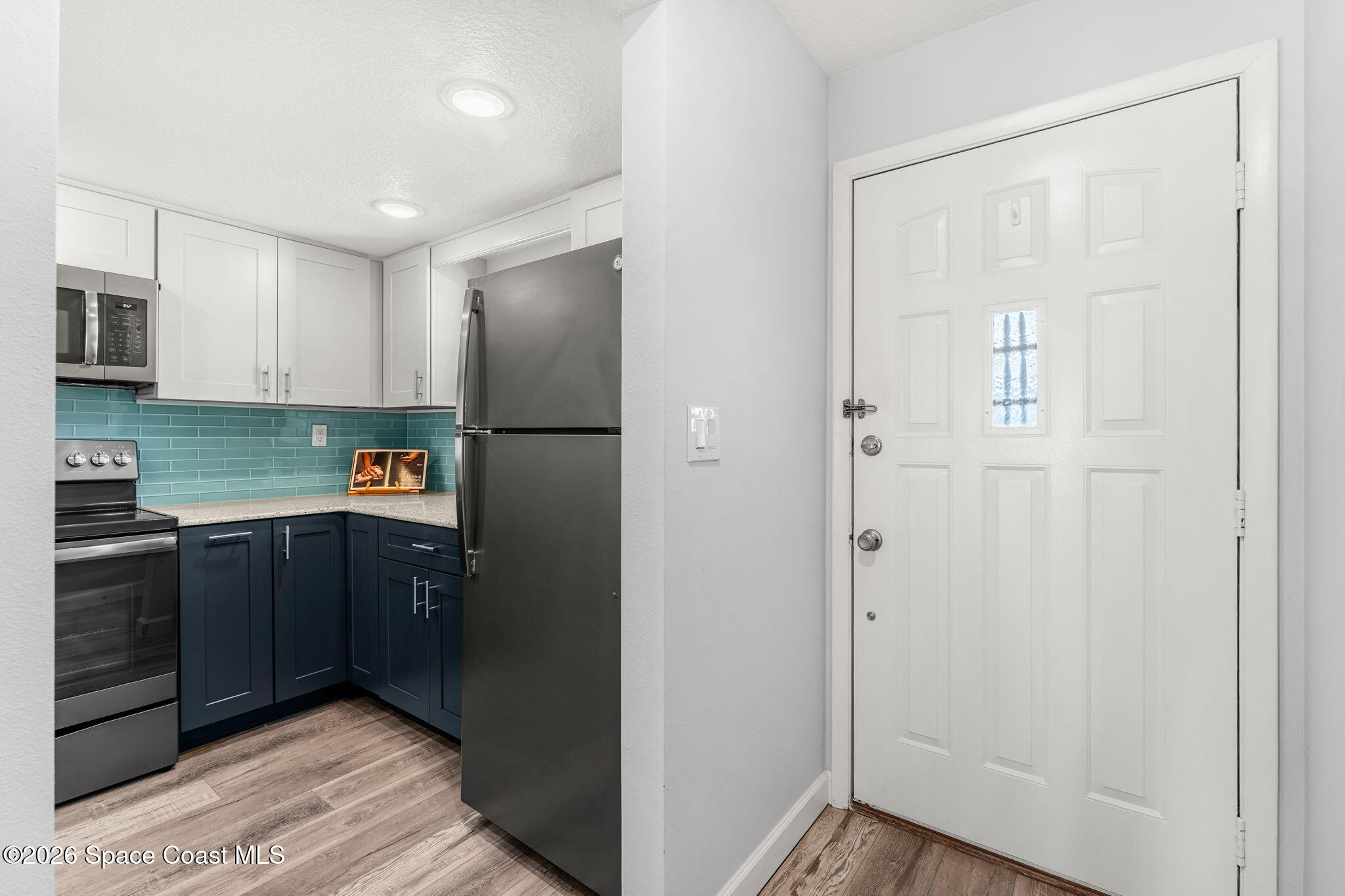 7301 Ridgewood Avenue A103