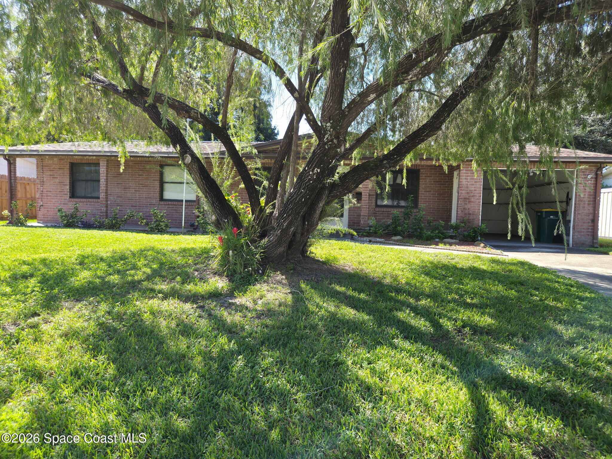 2441 Lorna Drive