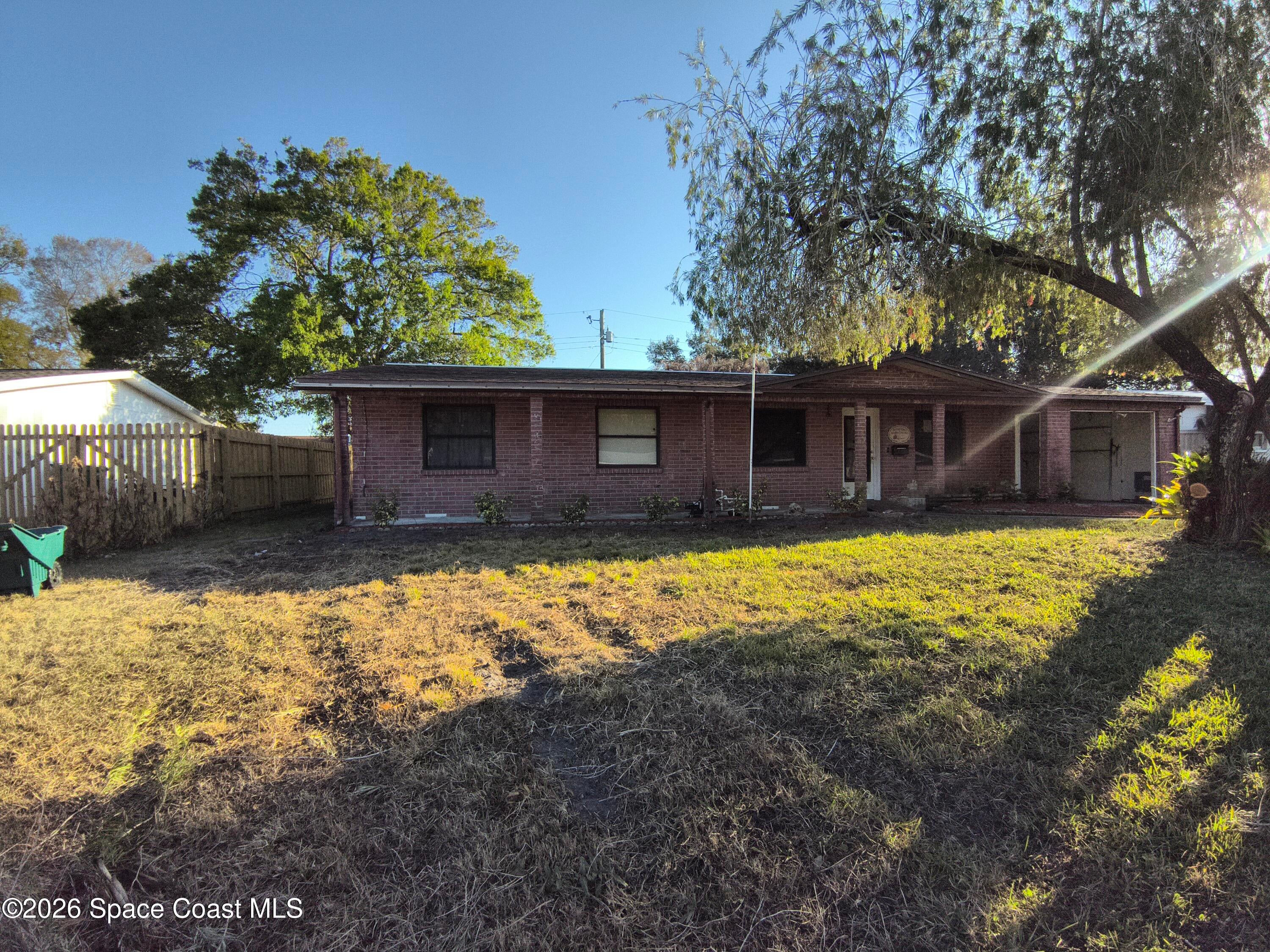 2441 Lorna Drive