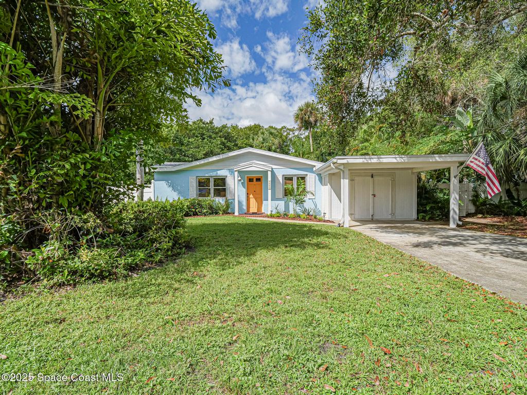 Photo of 2665 58th Court, Vero Beach, FL 32966 (MLS # 1058825)