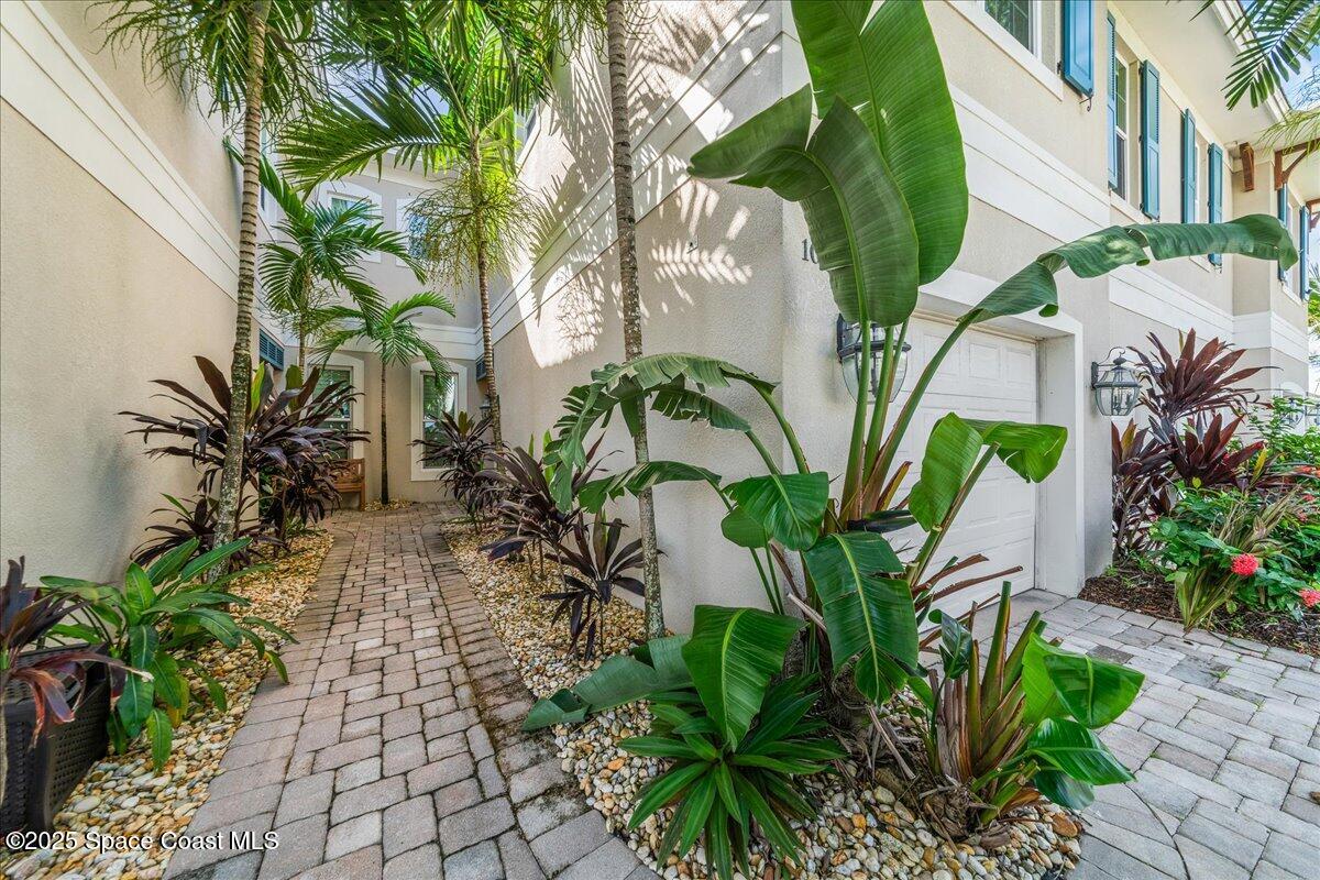 105 7th Avenue