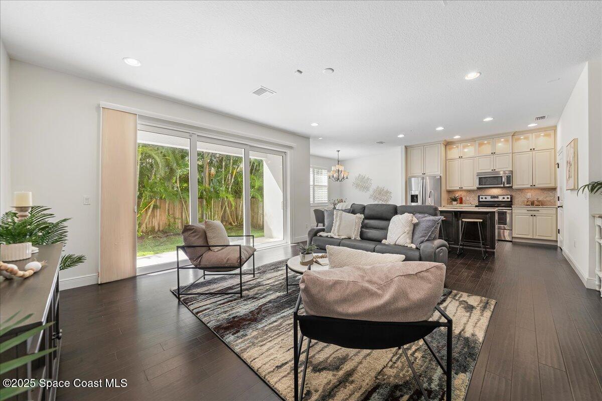 105 7th Avenue