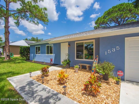 Photo of 1535 Nona Street NE, Palm Bay, FL 32907 (MLS # 1085374)