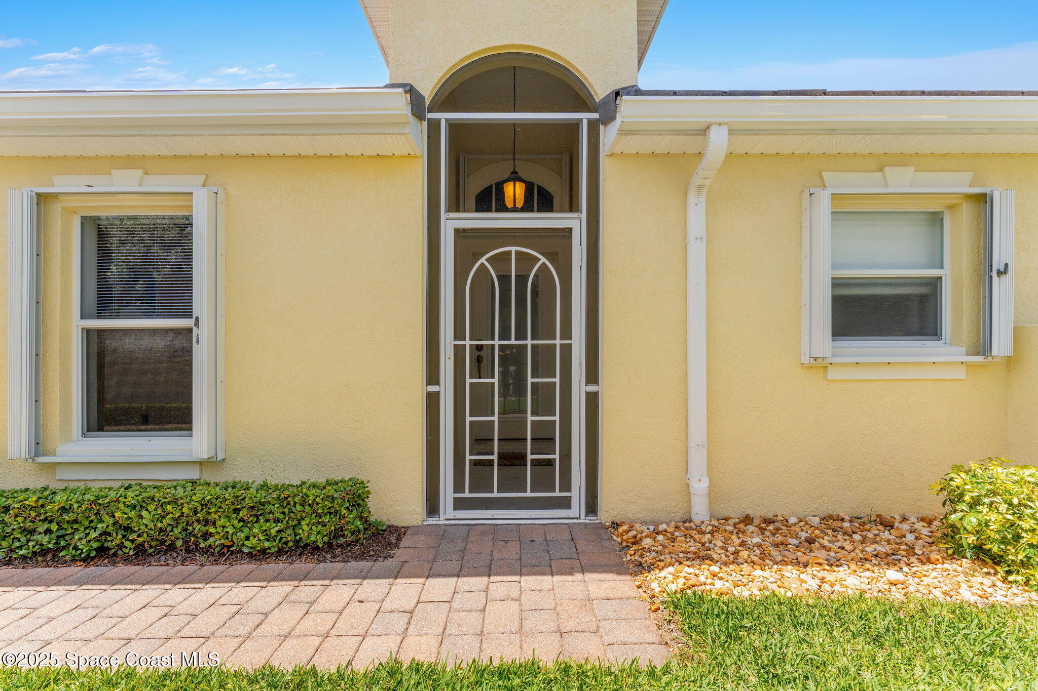 470 Moray Place