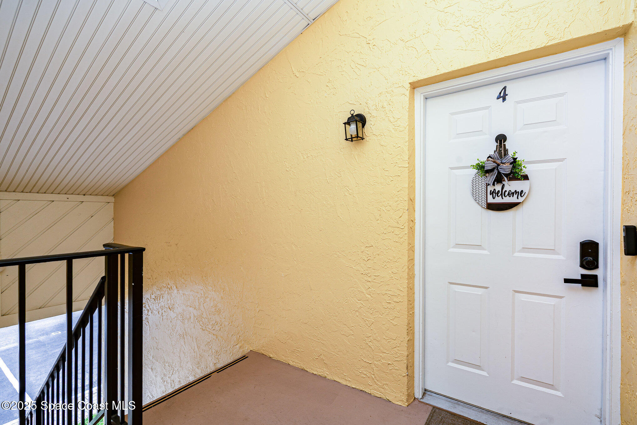 594 N Wickham Road 4