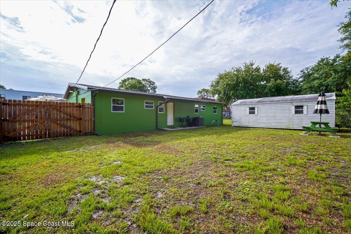 1452 Bellaire Lane NE