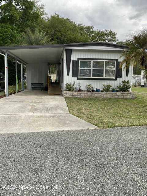 1020 Laurel Court NE Palm Bay FL 32907