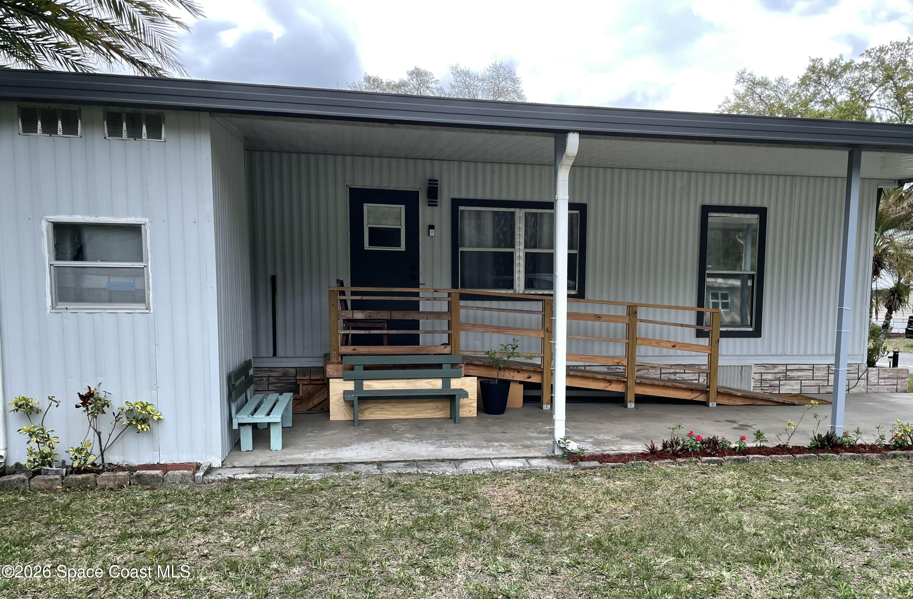 1020 Laurel Court NE