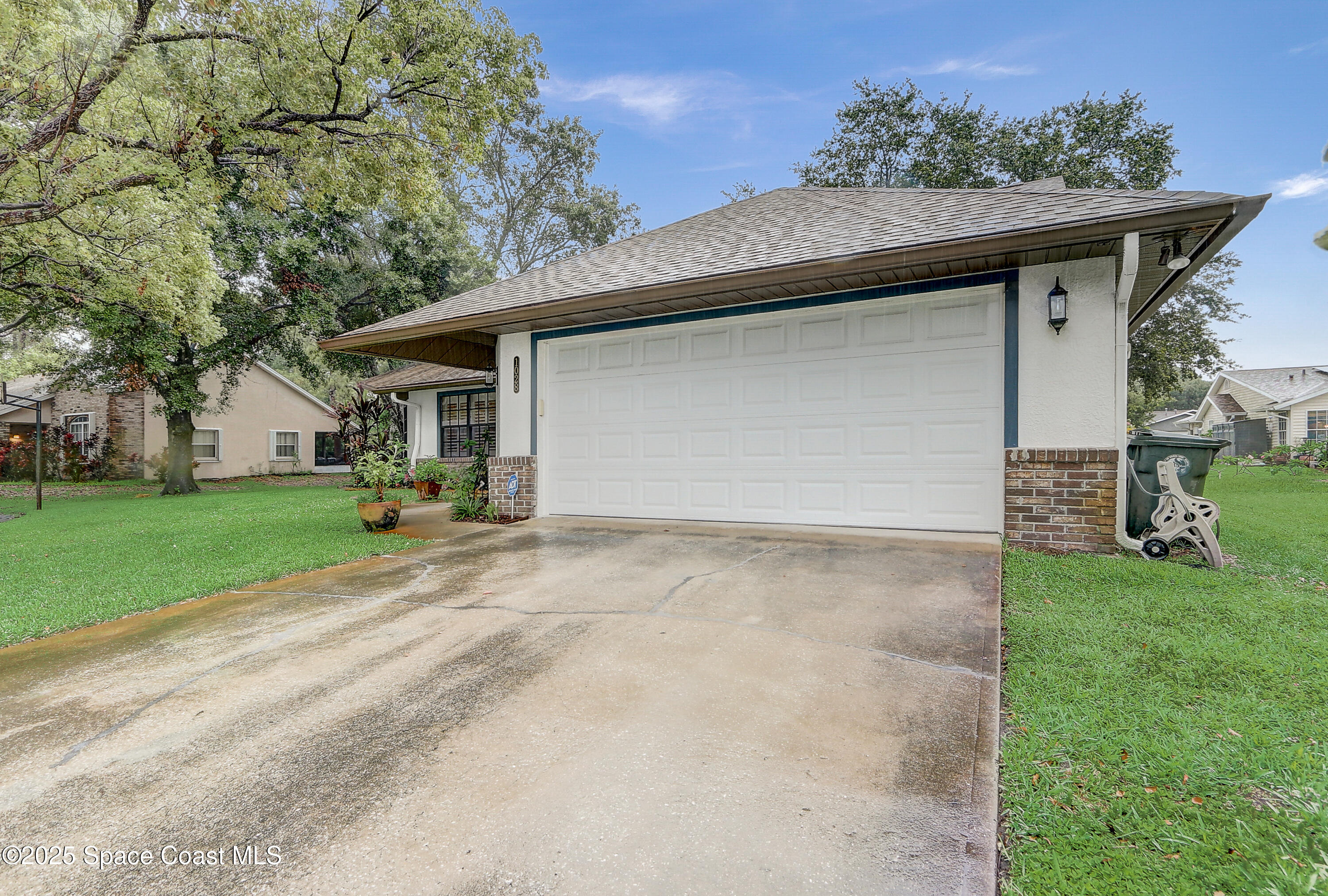 1028 Greenleaf Court