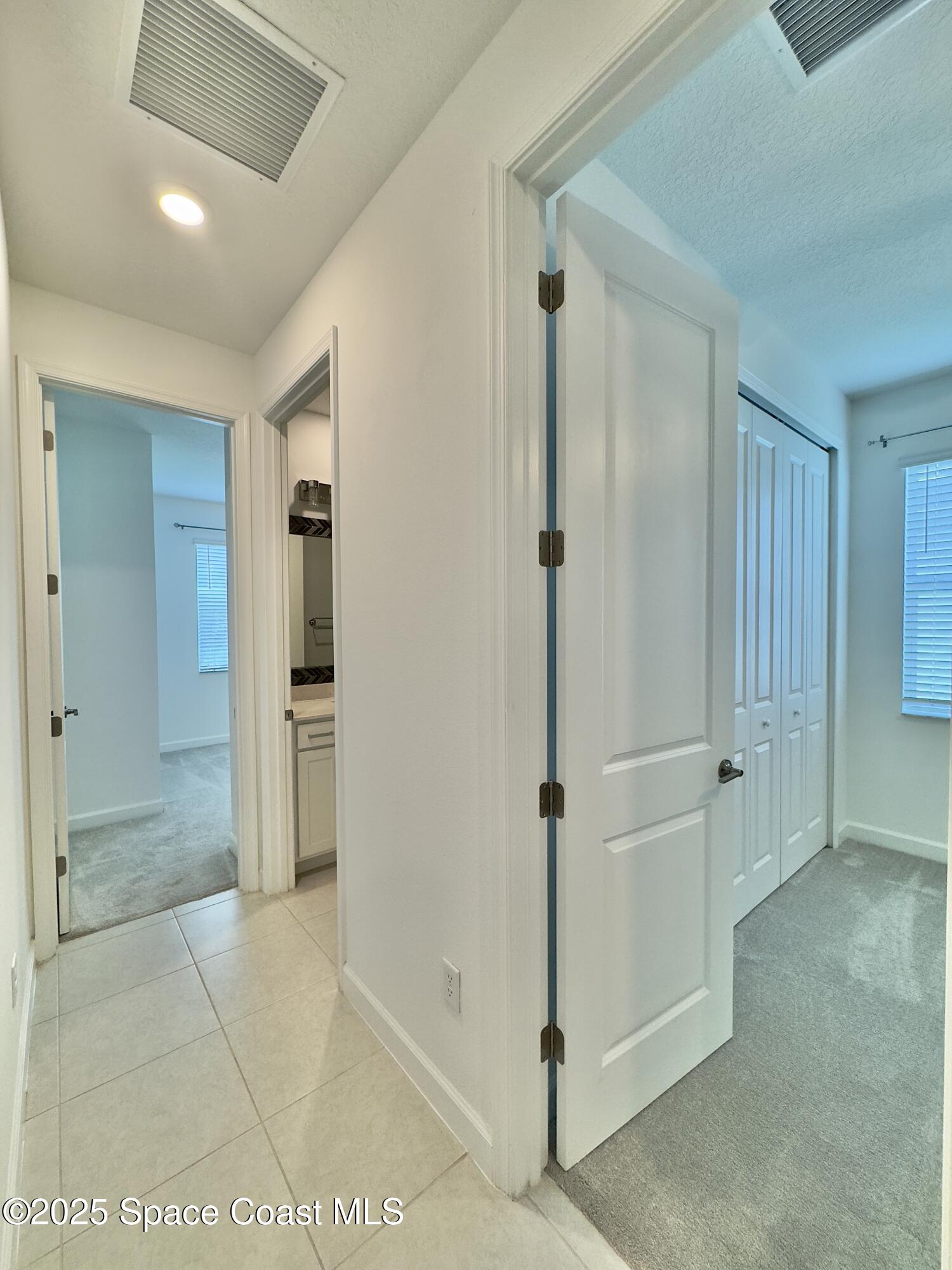 687 Veridian Circle NW