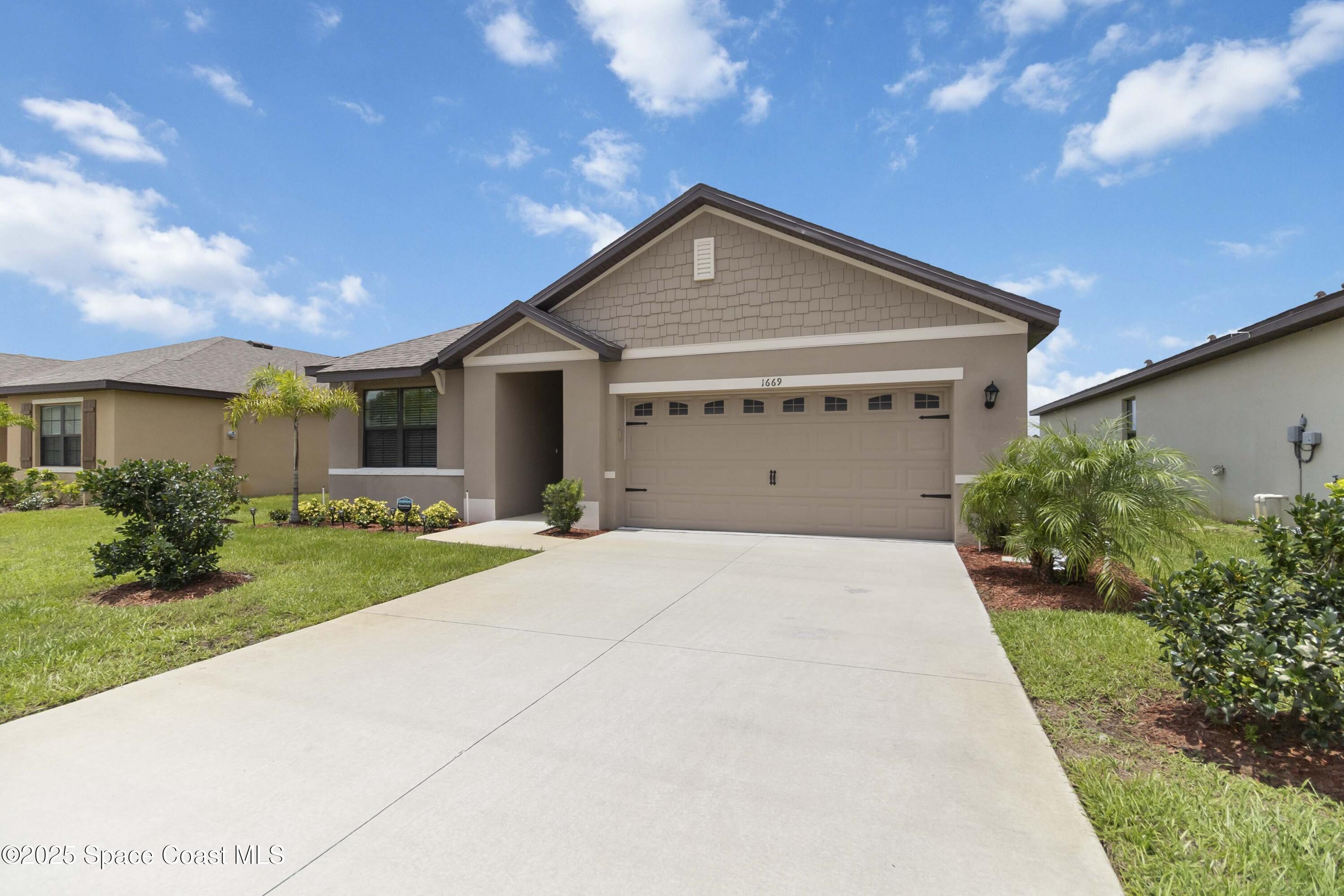 1669 Mineral Loop Drive NW