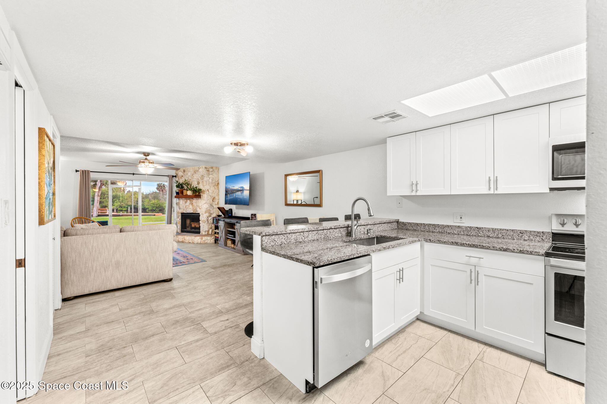 402 N 1st Street 10