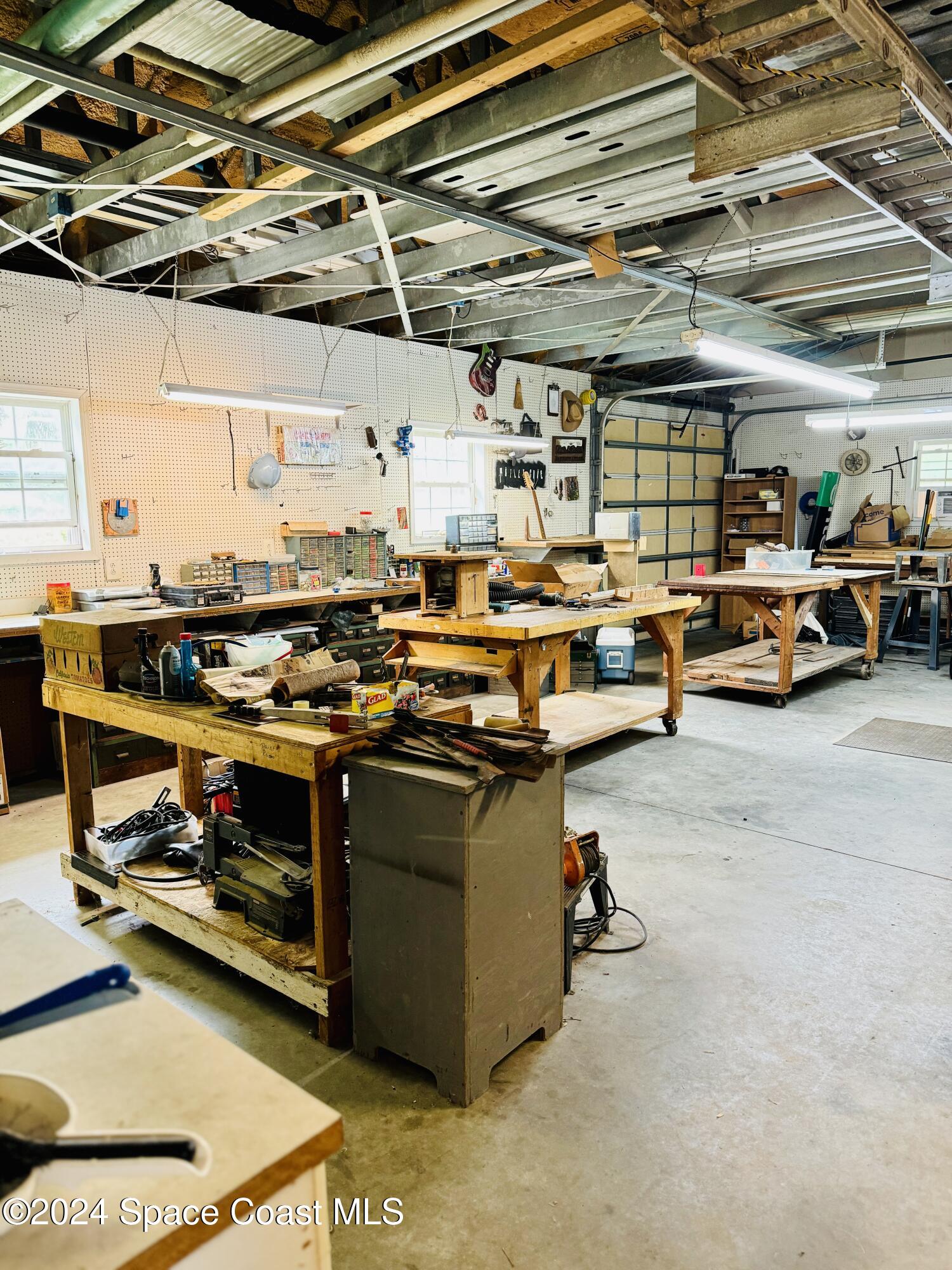 2885 Foxglove Avenue SW