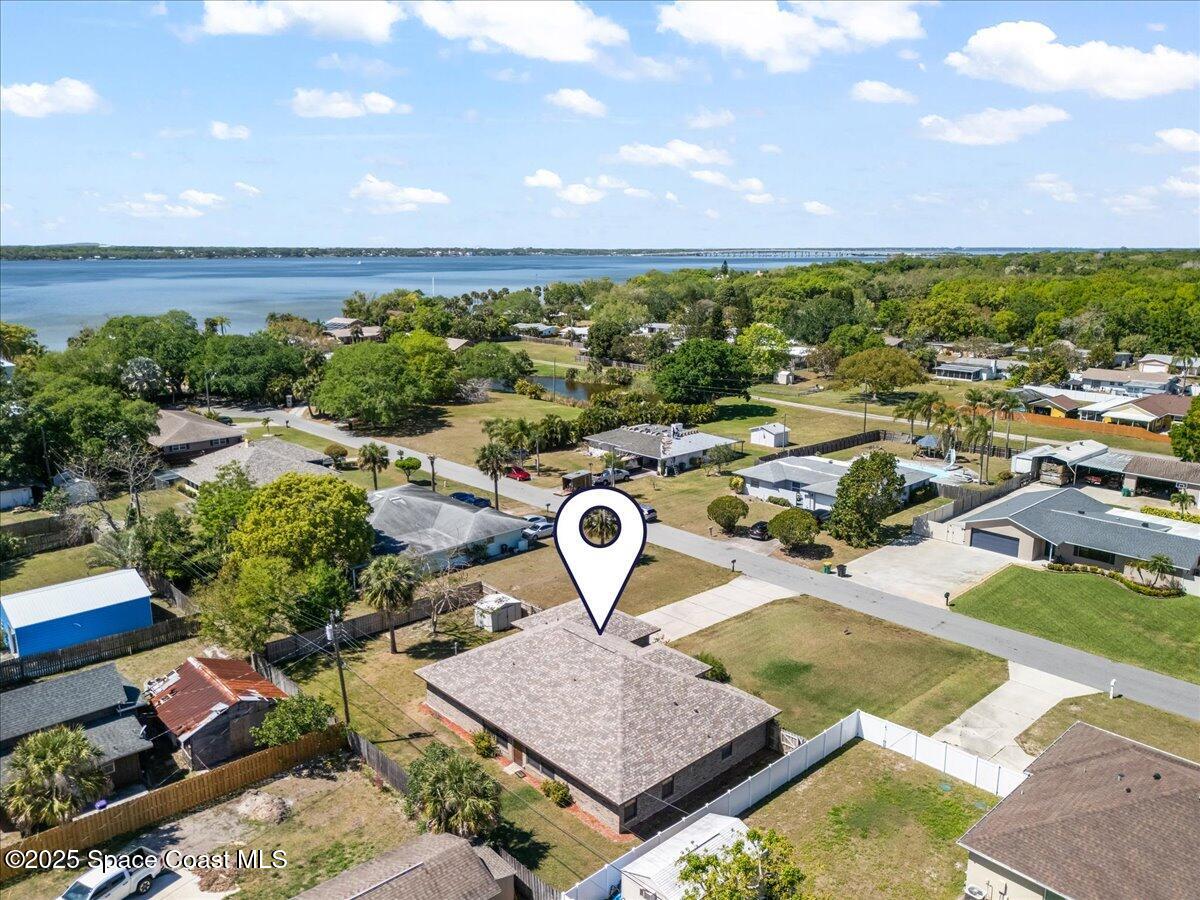 545 Lucas Place