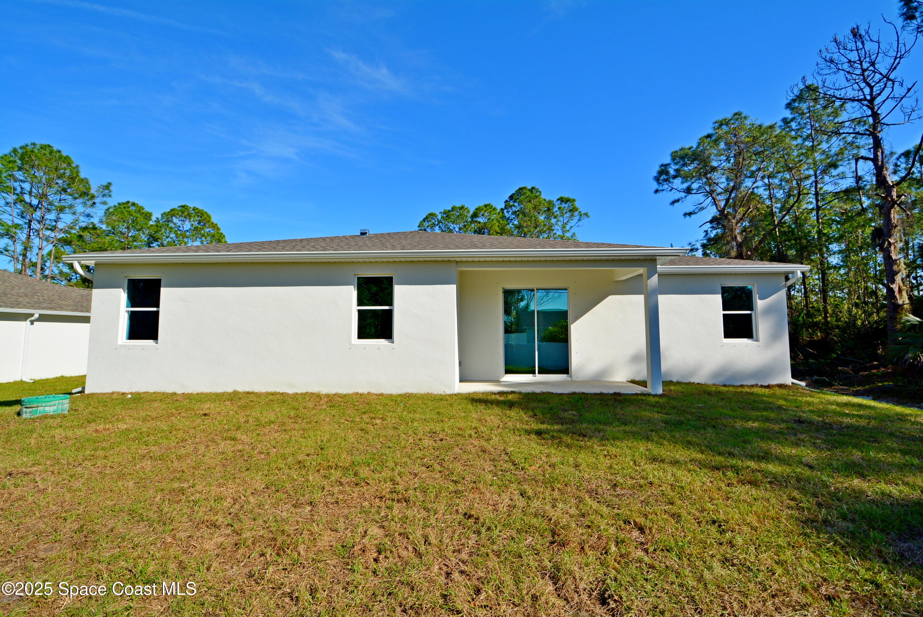 883 Parrotfish Street SW