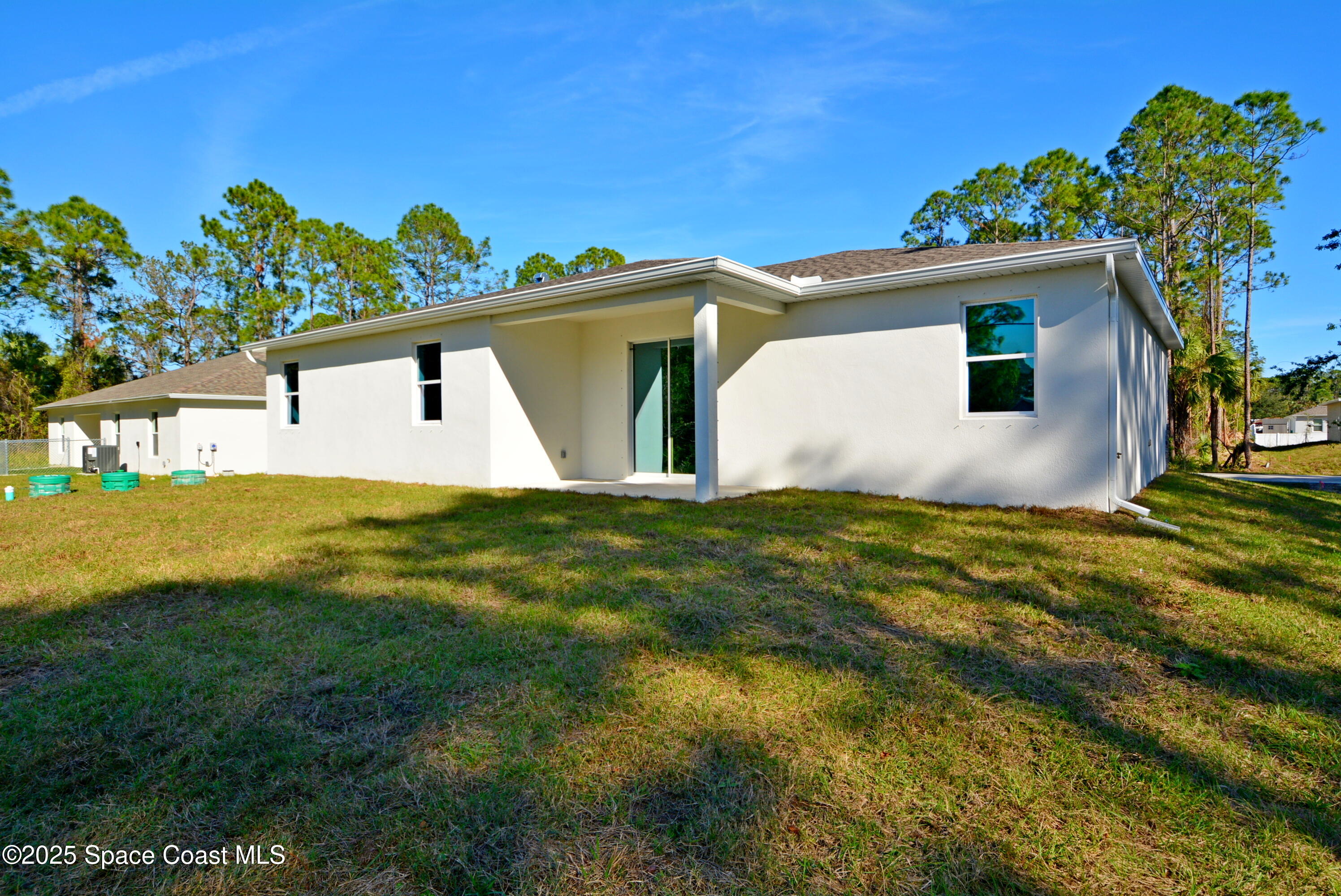883 Parrotfish Street SW