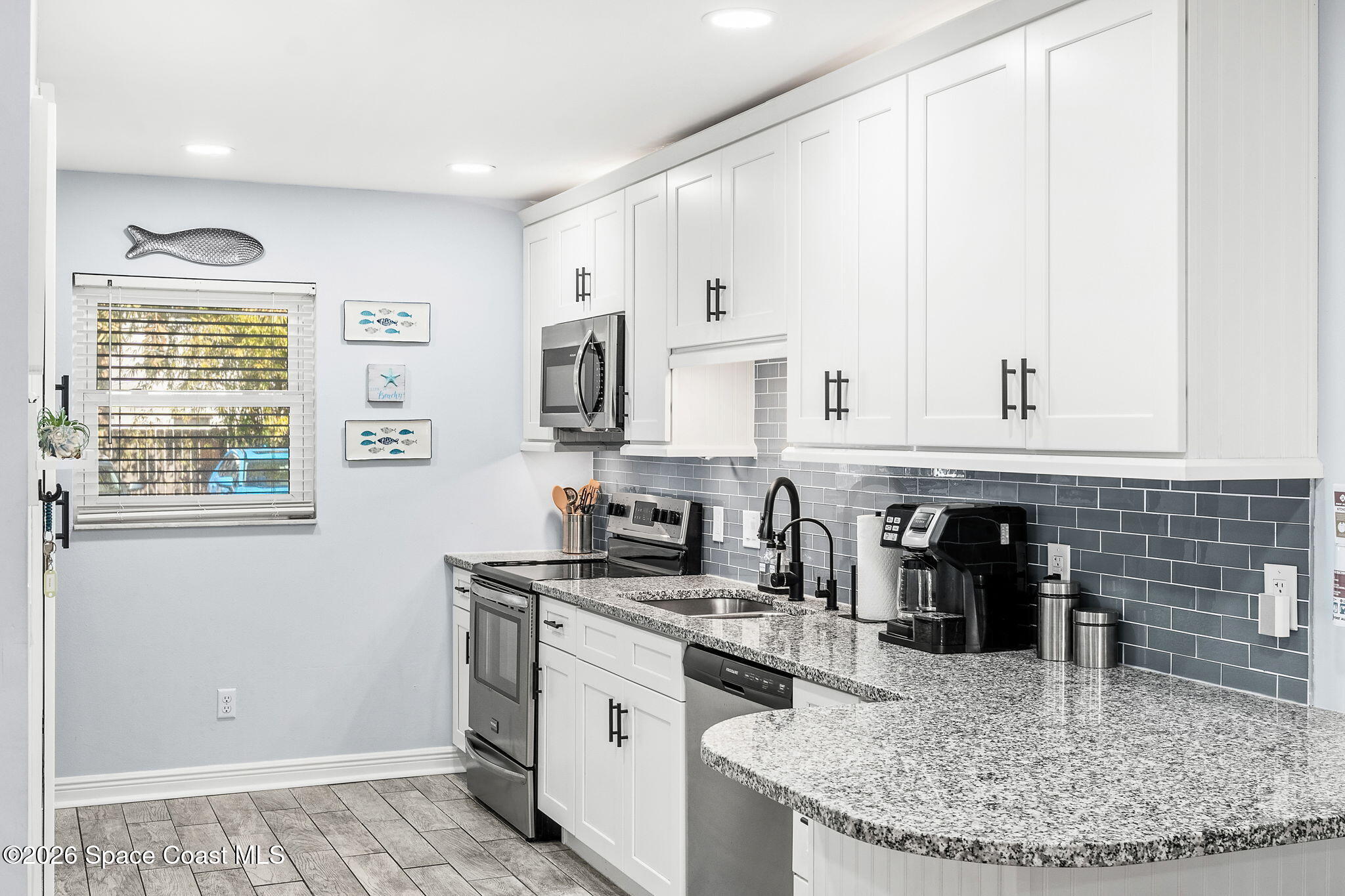 1010 Pinetree Drive 102