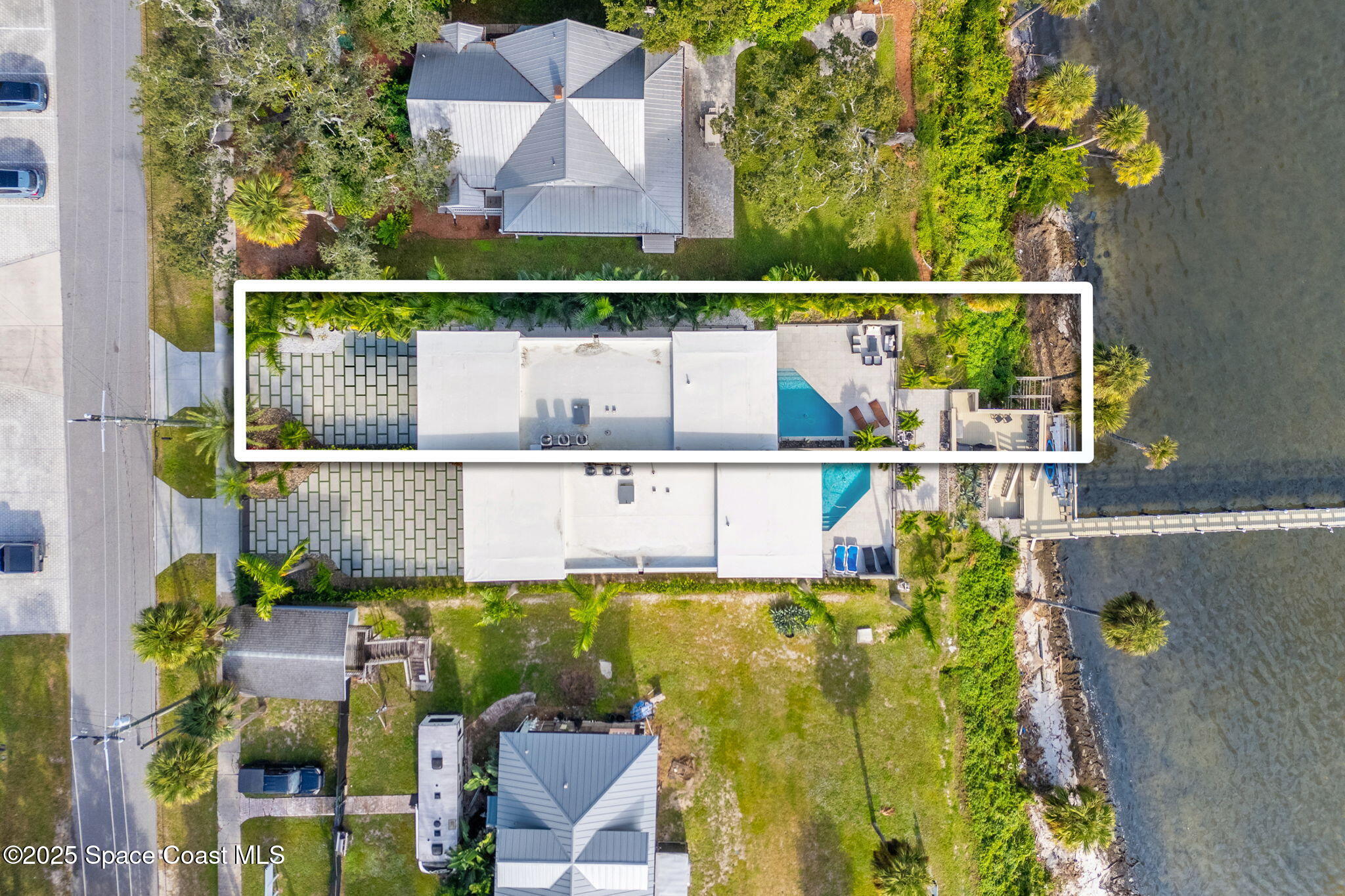 1807 Riverview Drive