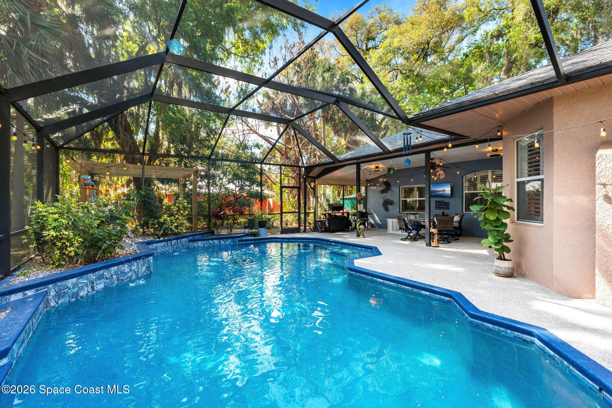 1099 Meadowbrook Road NE