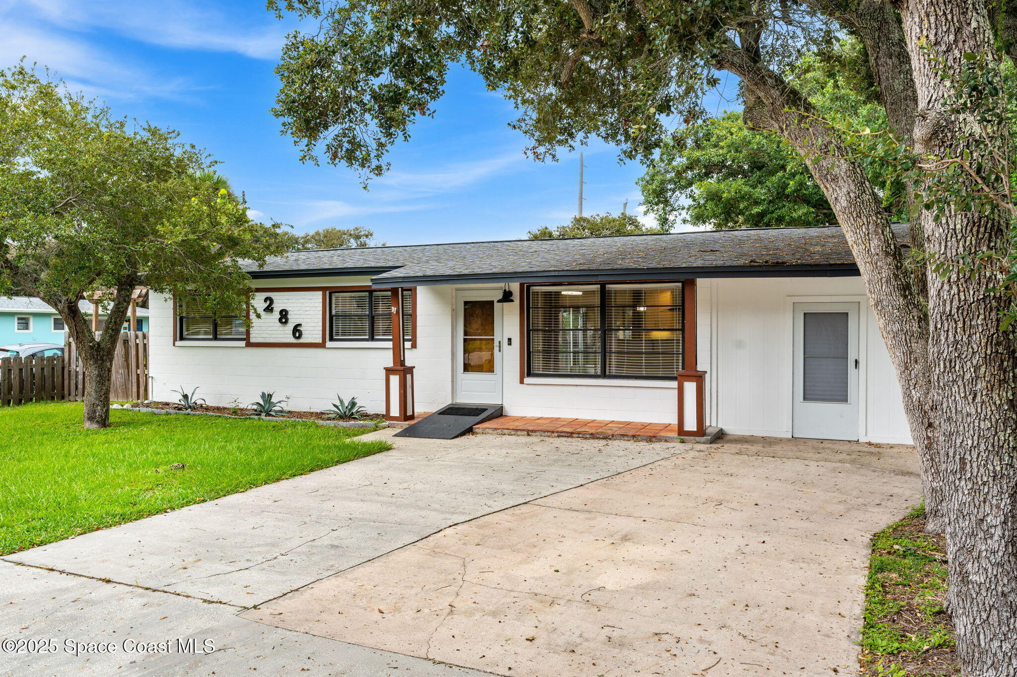 286 S Orlando Avenue
