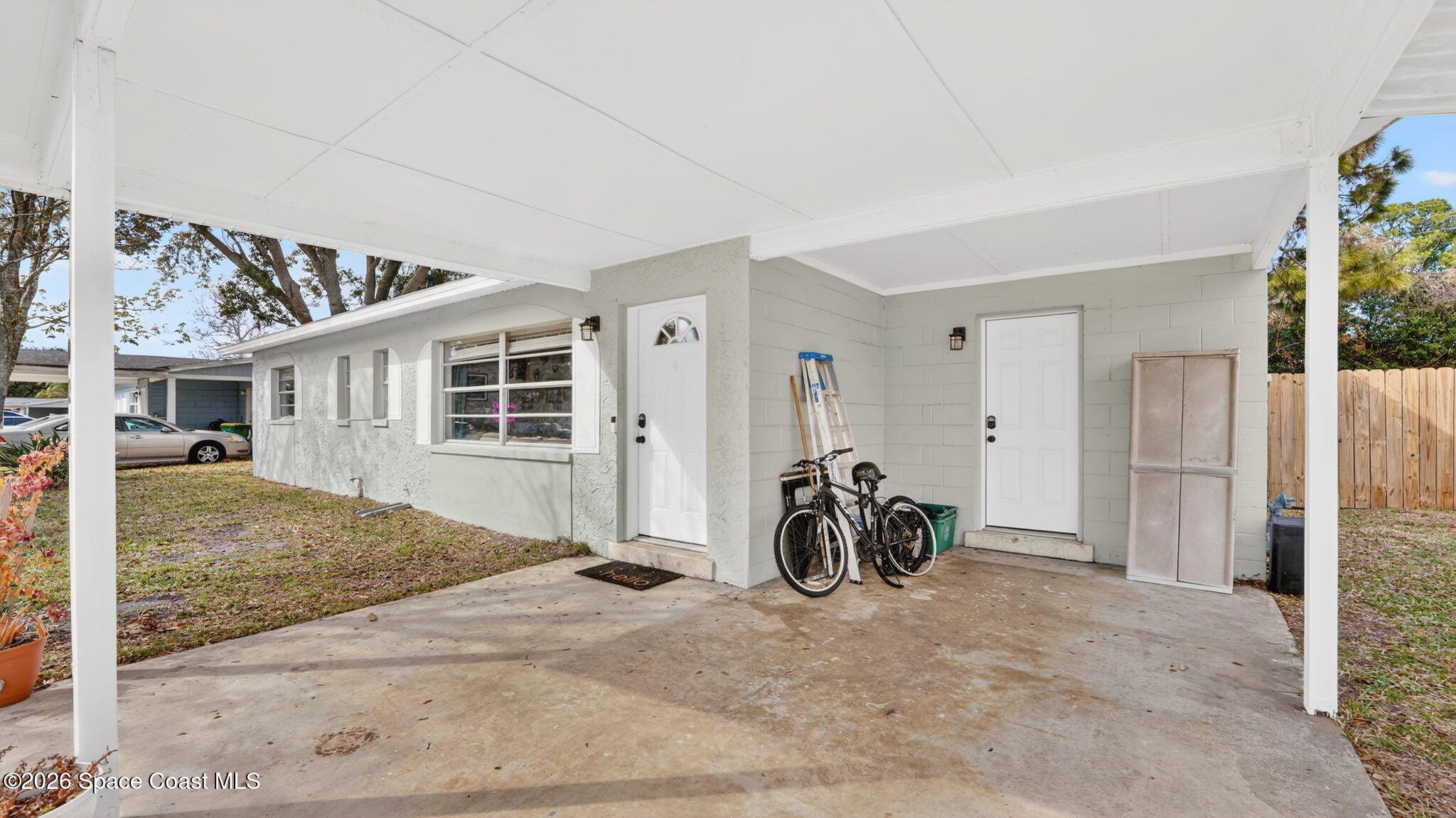 1021 Lakemoor Boulevard