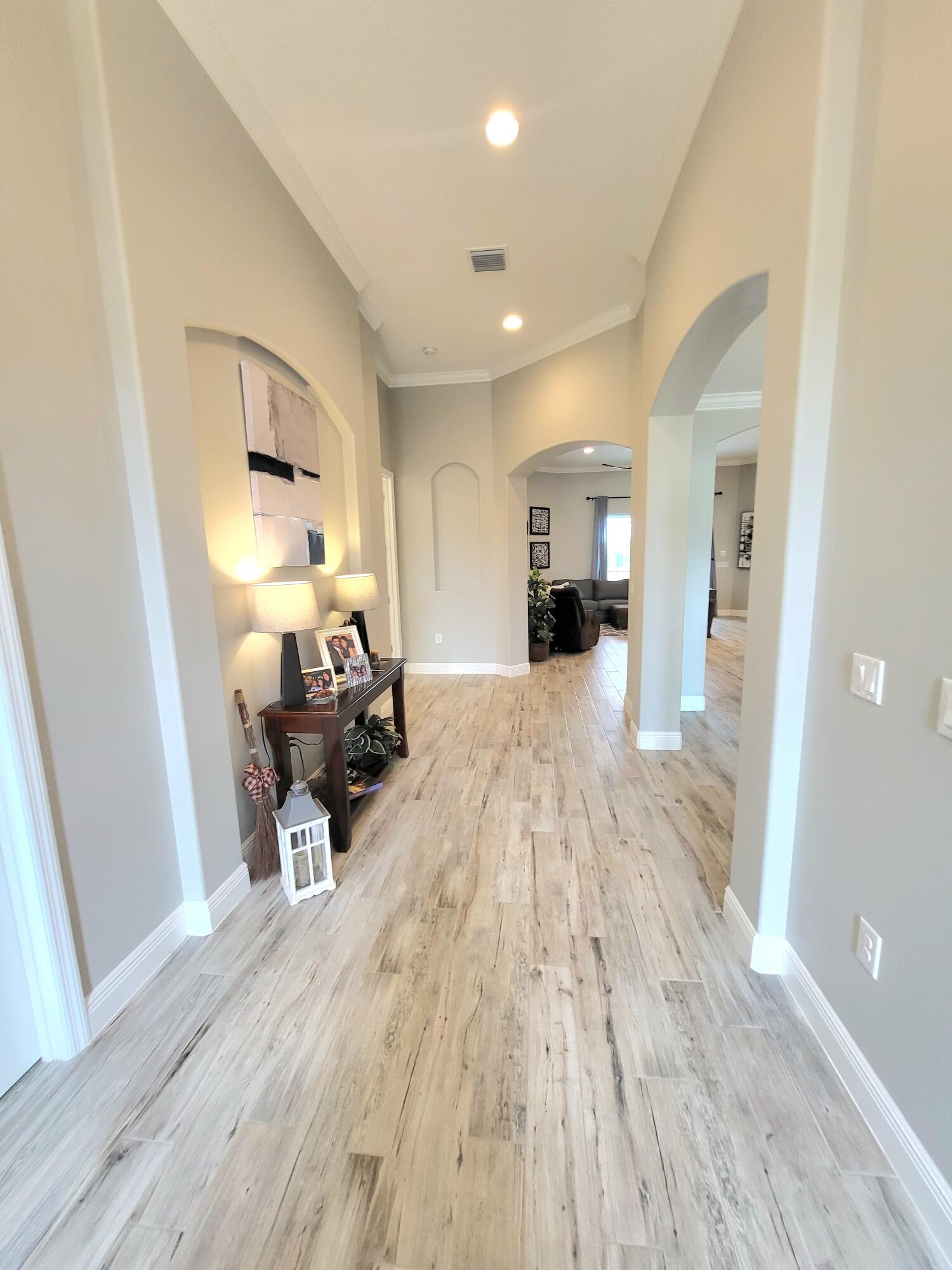 8341 Paragrass Avenue