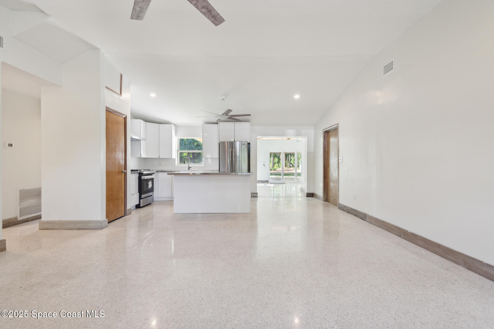 8575 Sheridan Road