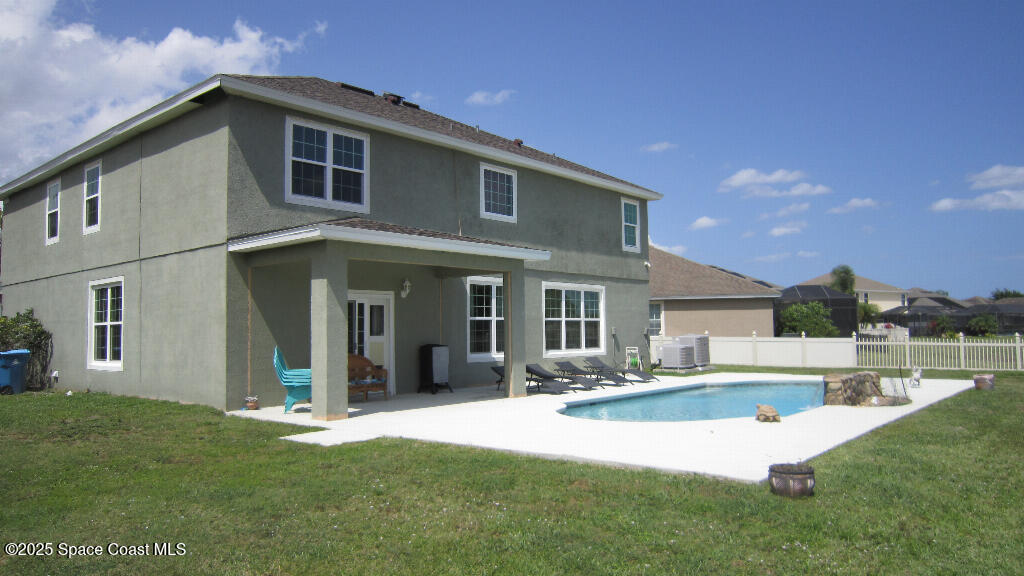 112 Broyles Drive SE