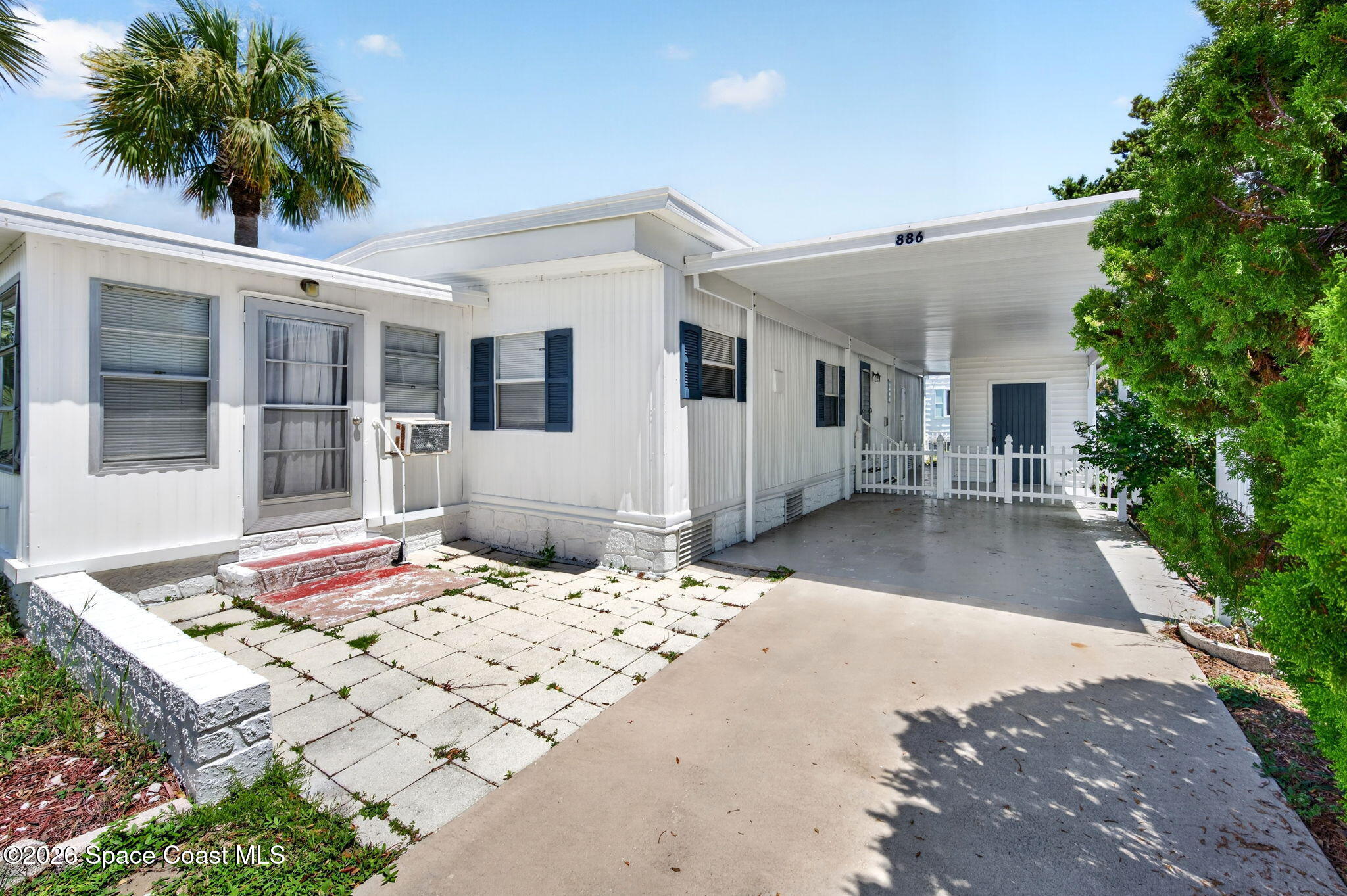 886 Pecan Circle