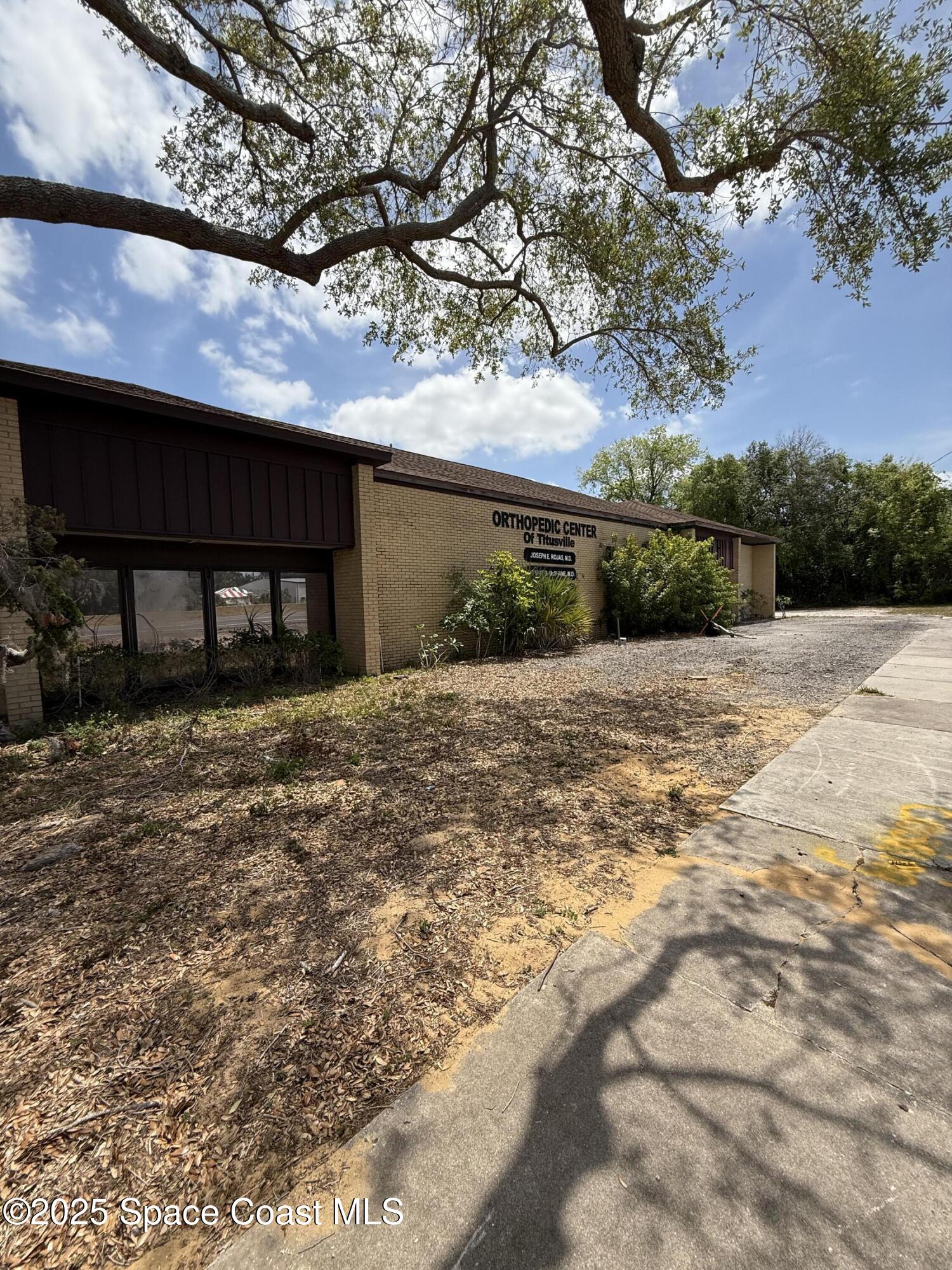 1855 Jess Parrish Court