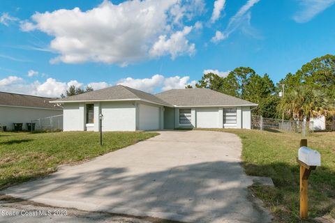 1847 Parrsboro Street NW Palm Bay FL 32907