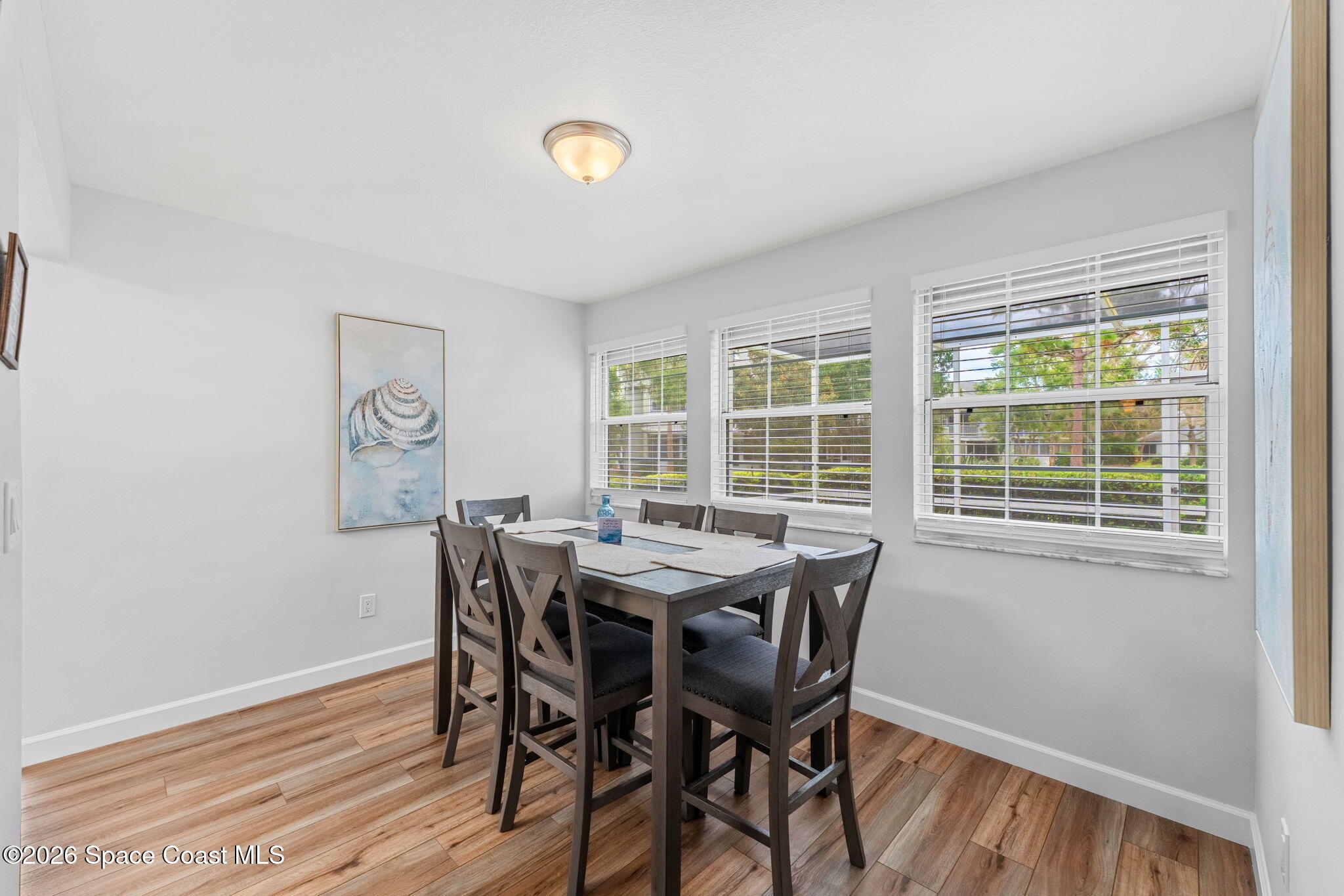 4890 Lake Waterford Way W 1-212