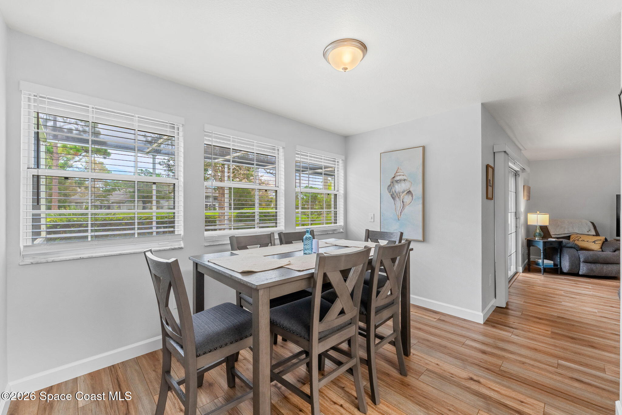 4890 Lake Waterford Way W 1-212