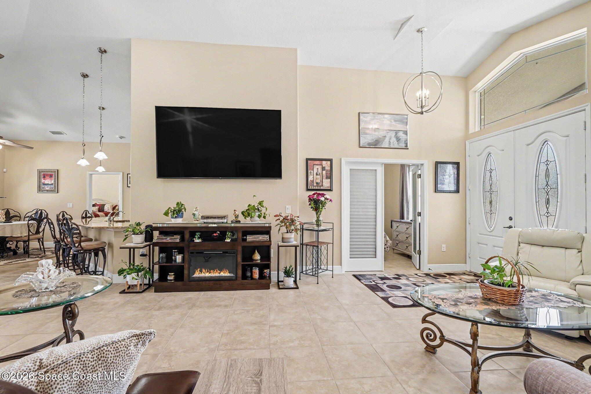 110 Via Catalano Court NE