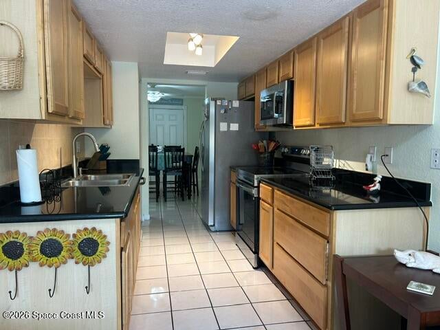8718 Bay Court