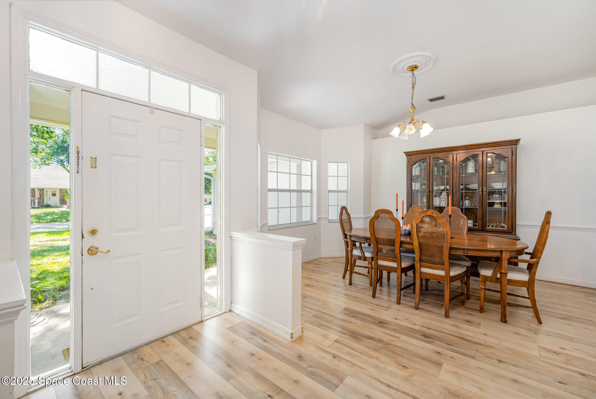 351 Myakka Street NE