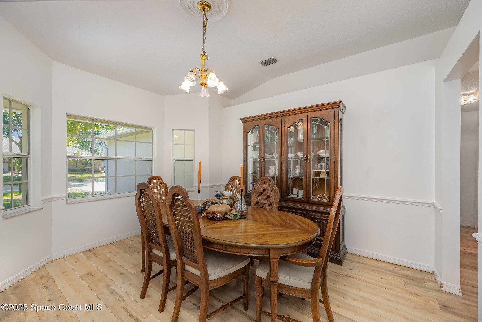 351 Myakka Street NE