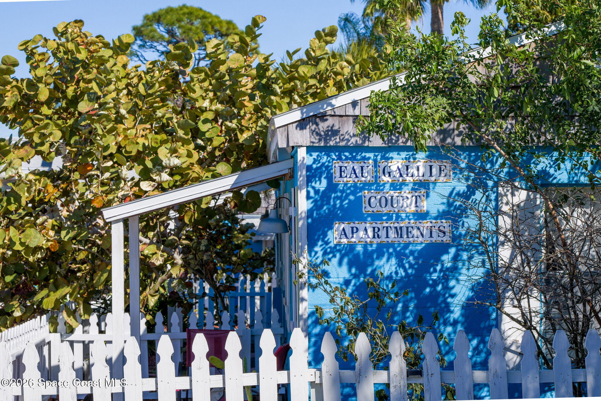 2179 Pineapple Avenue