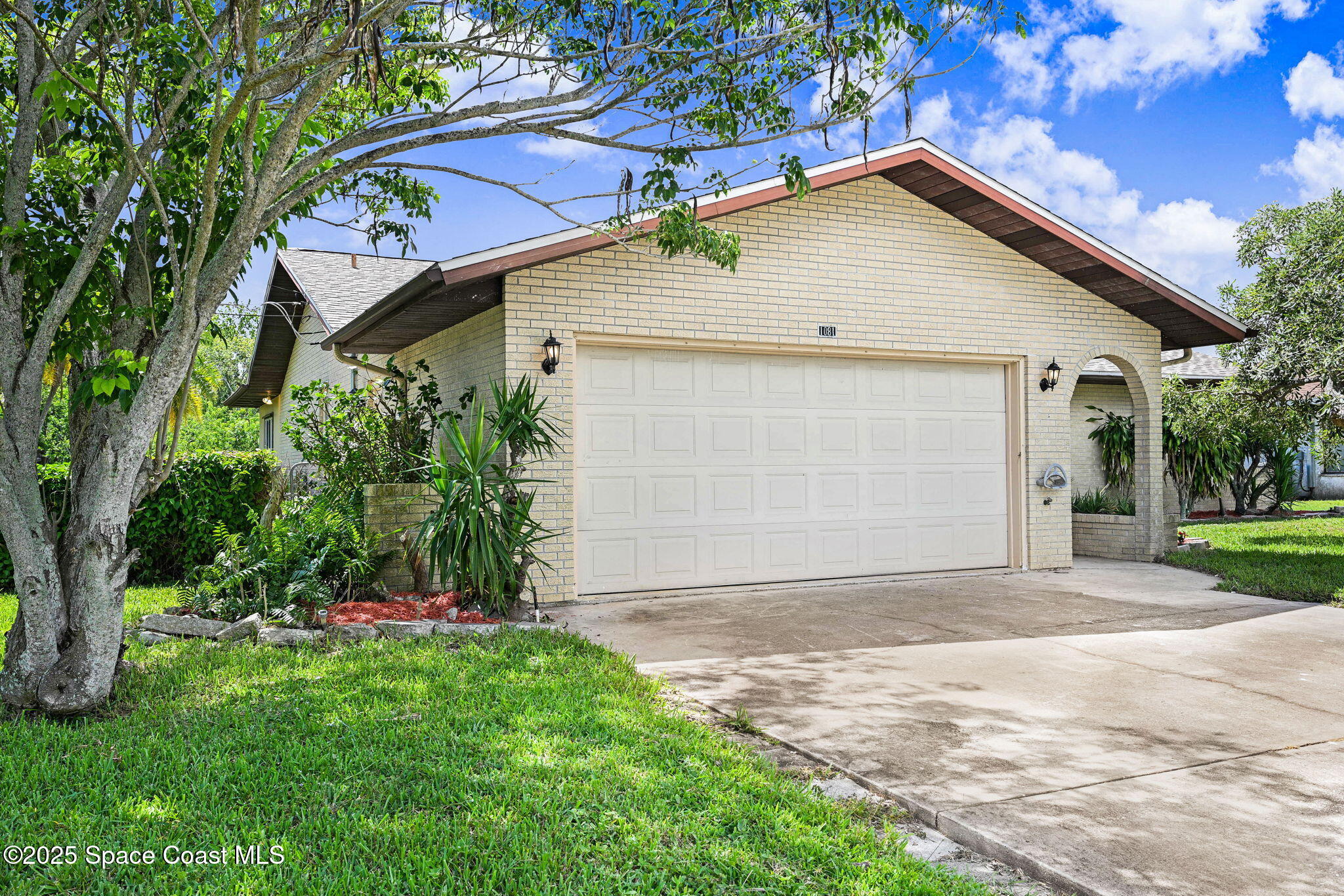 1081 Sunswept Road NE