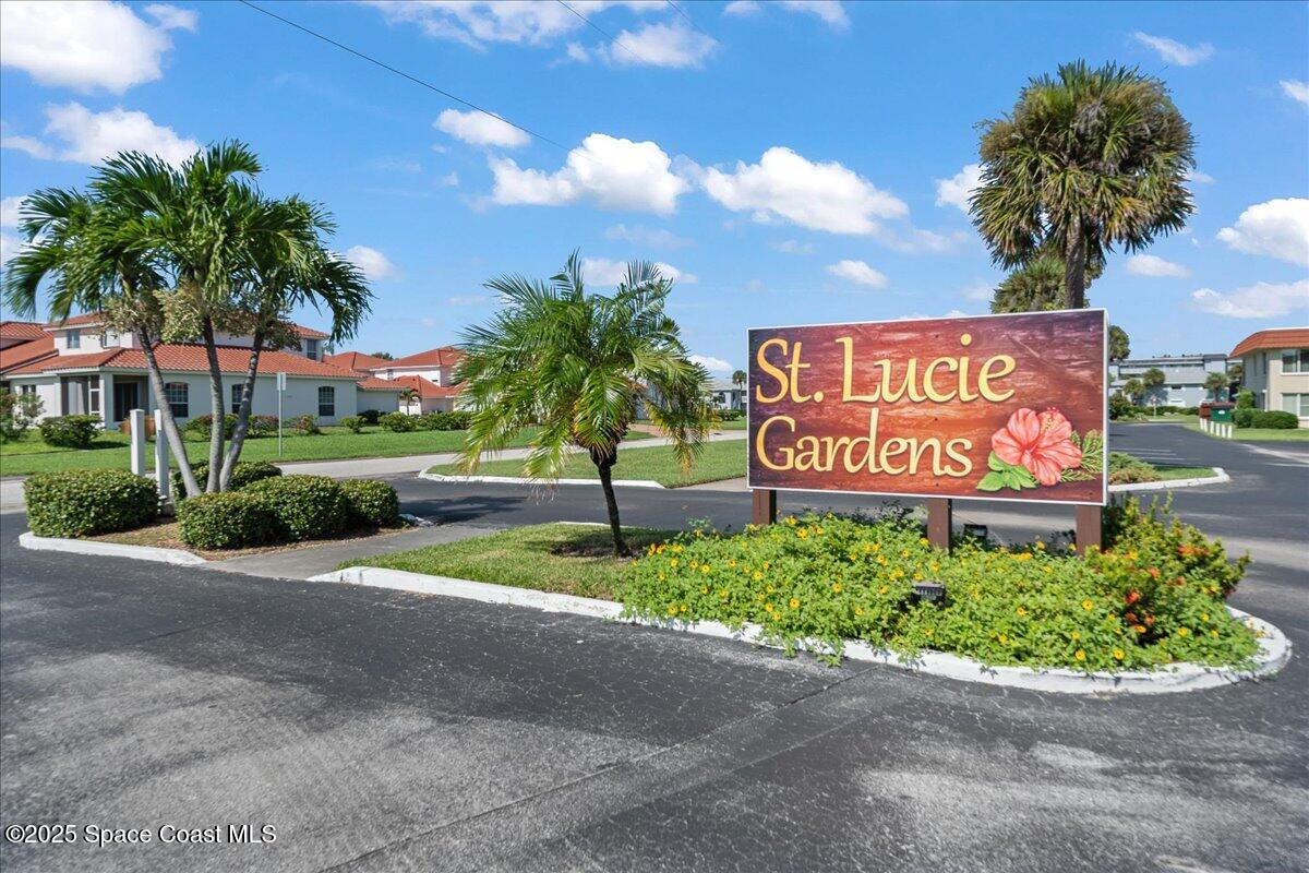 201 St. Lucie Lane 809