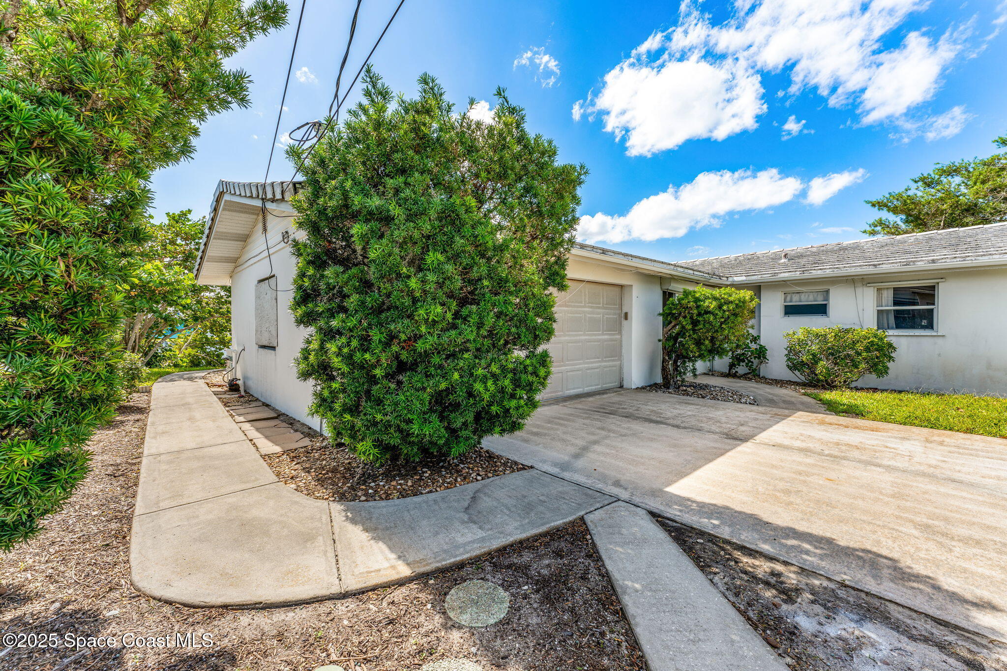 272 Bahama Boulevard