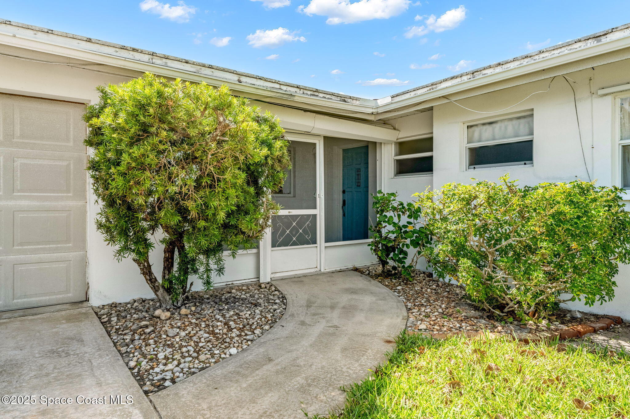 272 Bahama Boulevard