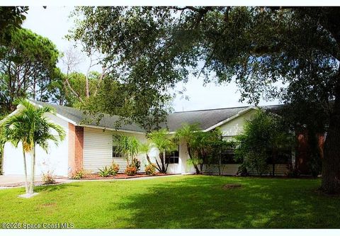 Photo of 1515 Hamilton Avenue SW, Palm Bay, FL 32908 (MLS # 1072964)