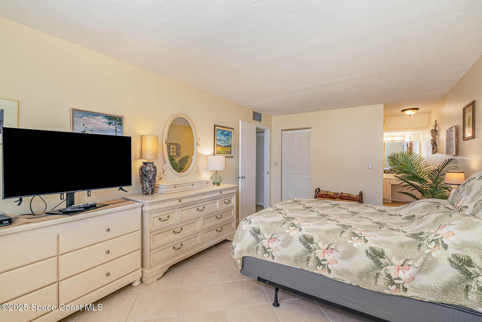 2700 N Highway A1a 11-106