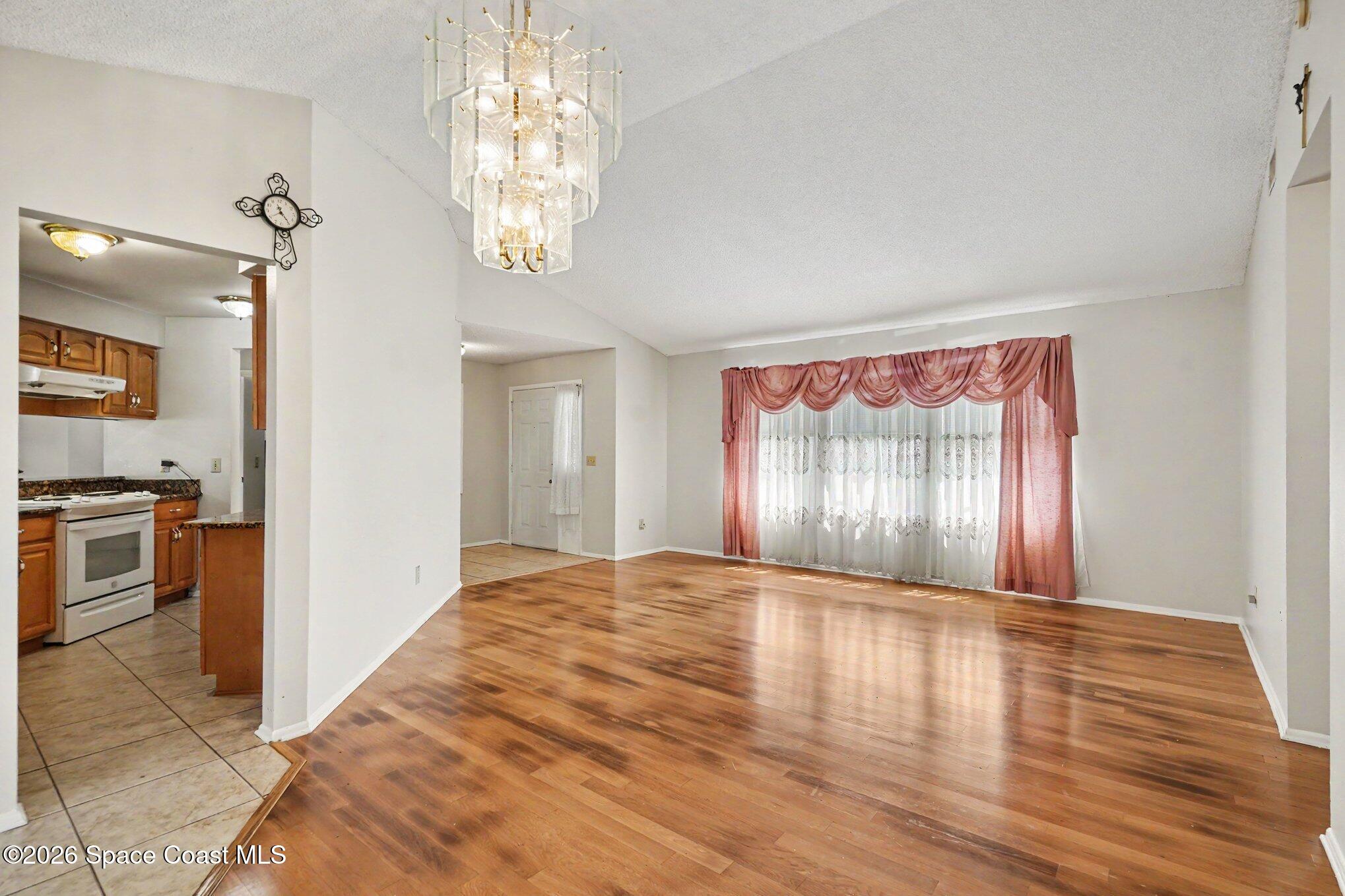 1206 Glencove Avenue NW