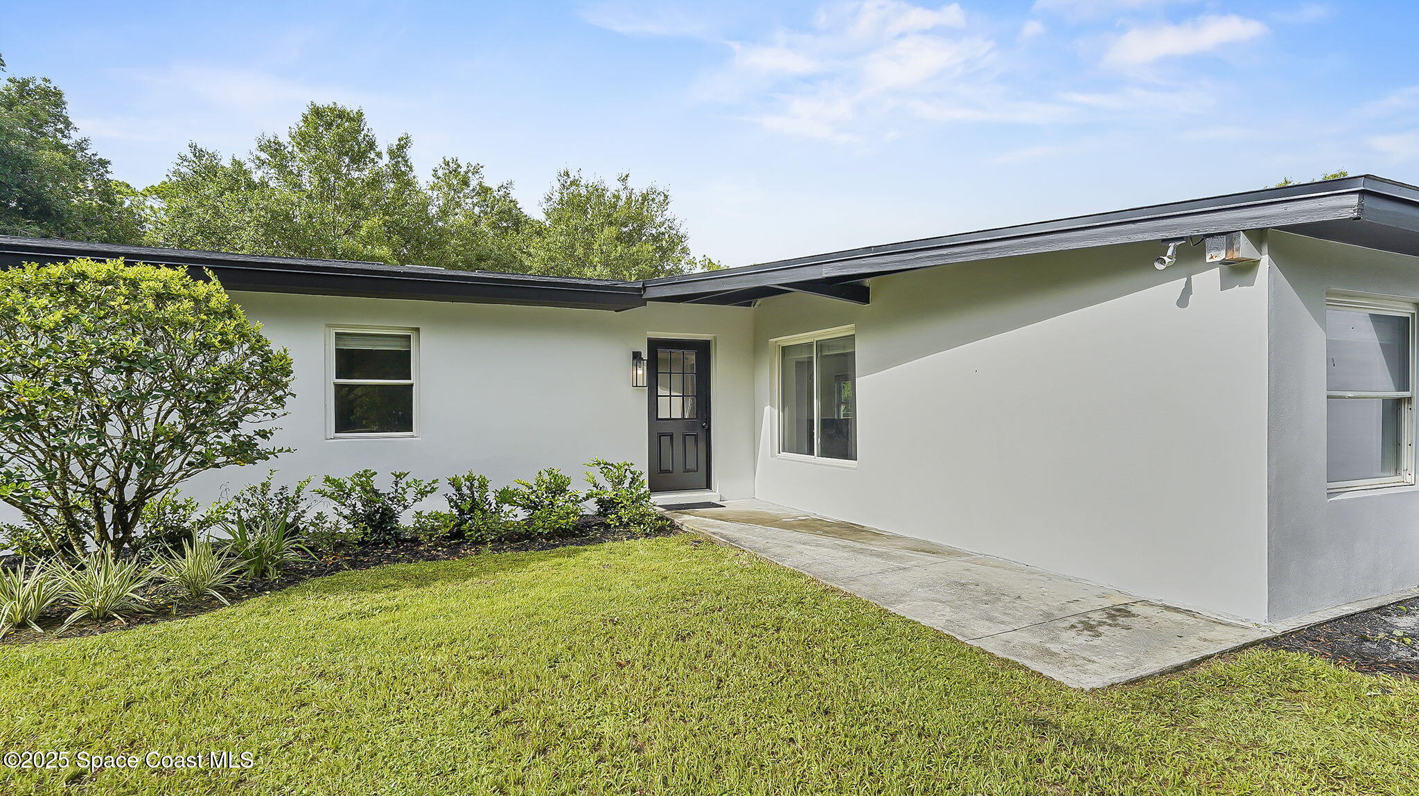 985 Hall Road