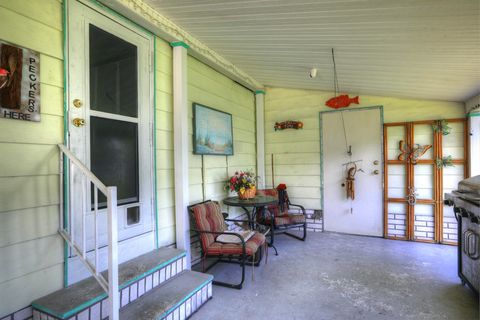 A home in Barefoot Bay