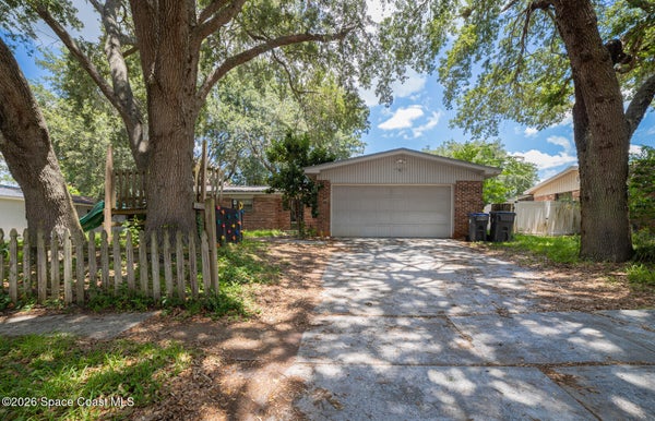 2532 CHERRYWOOD LN, TITUSVILLE, FL 32780 - Image 4c4e4d2146187b7cddefc38fa82fc4af/68841315