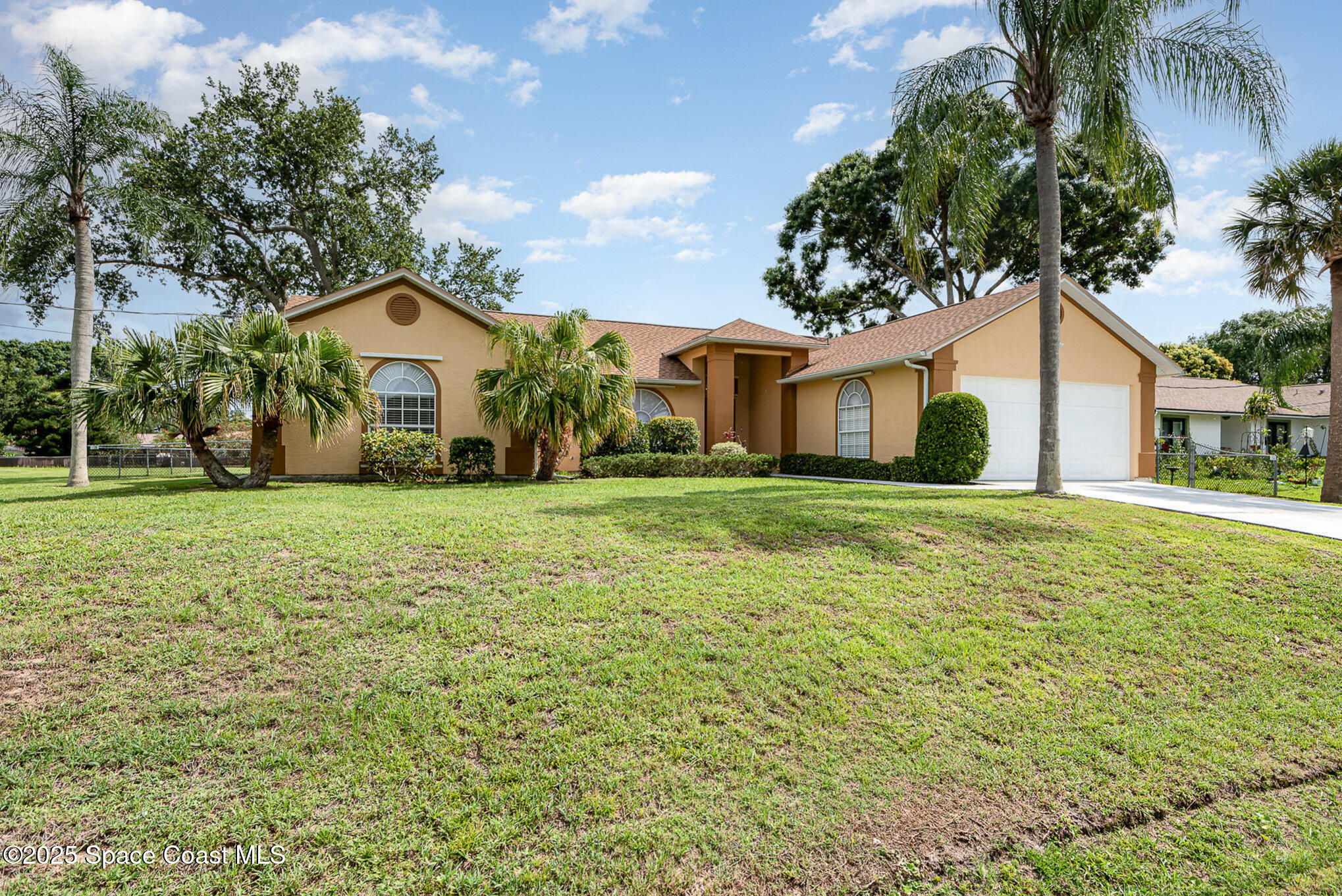 370 Carol Drive NE